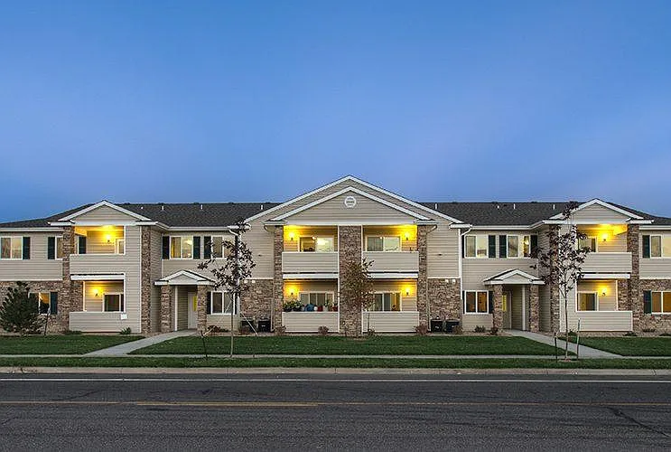 Grandview Meadows — Photo 2