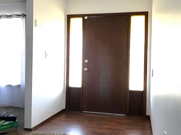 3rd image of 10465 Brighton Rd