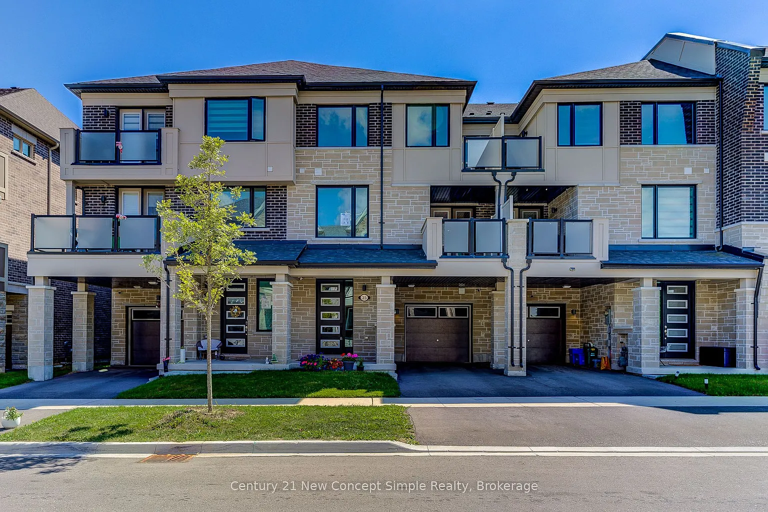 35 Thomas Frisby Jr Cres photo 1