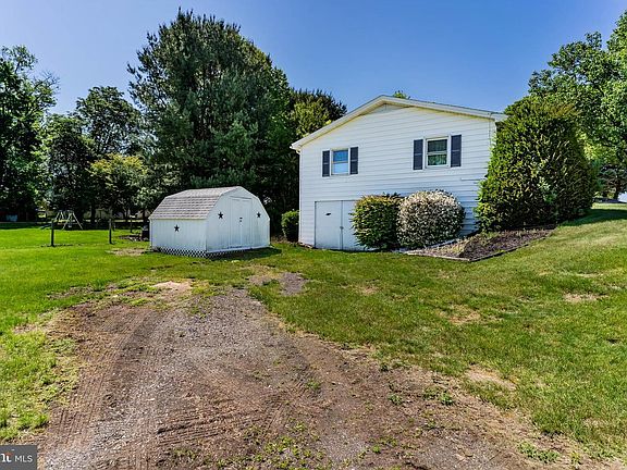 4th image of 274 Cherry Lane Dr