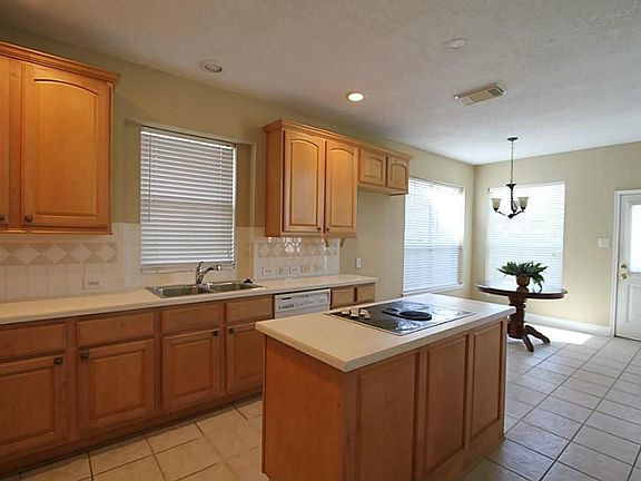 3rd image of 5723 Bayberry Way