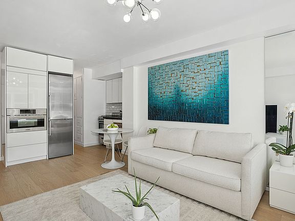 5th image of 320 E 54th St APT 10A