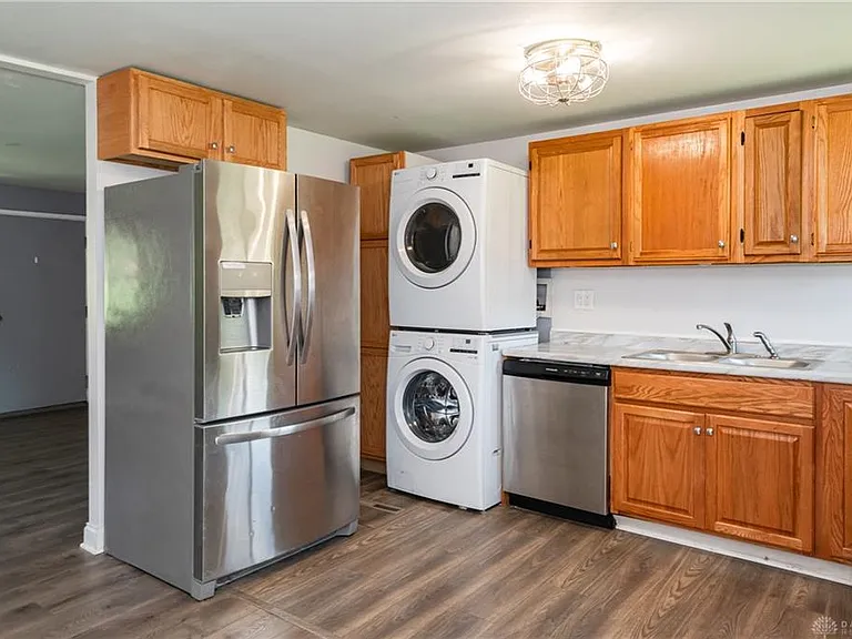 4517 Winchester Dr — Photo 11
