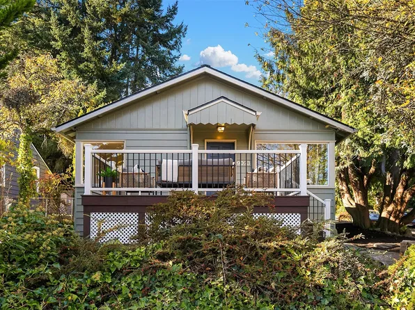 9023 20th Avenue NE, Seattle, WA 98115