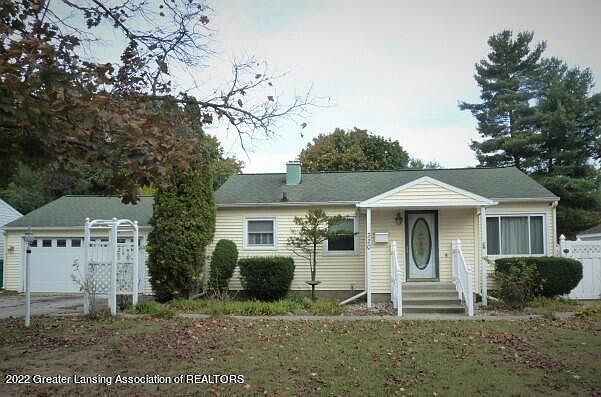 1st image of 320 Briarwood Ln