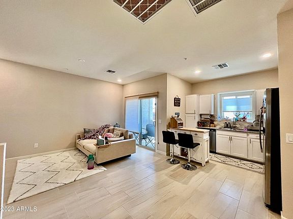 5th image of 2145 W Harmont Dr