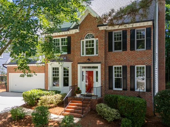 405 Widdington Ln, Cary, NC 27519