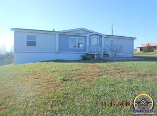 3827 NW 94th St, Topeka, KS 66618