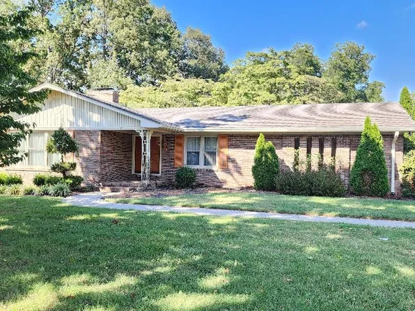306 S Edgewood Dr, Hopkinsville, KY 42240