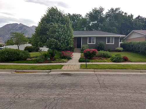 1620 E 7053 S Photo 1