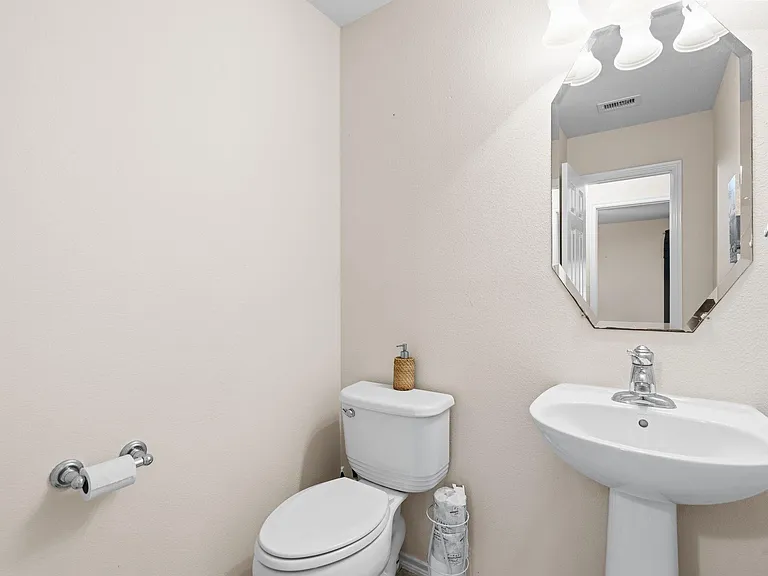 2712 Woodspring Acres Dr — Photo 22