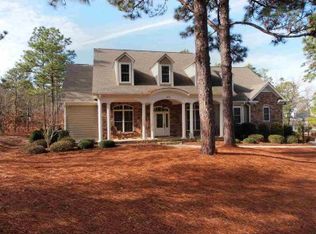 185 McKenzie Rd E, Pinehurst, NC 28374