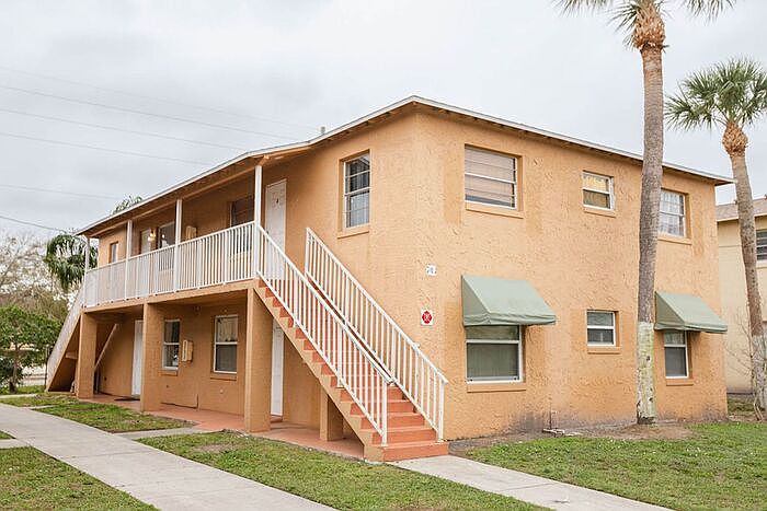 1st image of 740 Michigan Ct APT 4