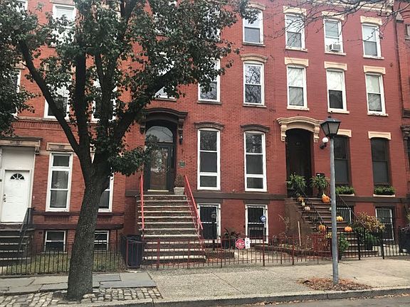 2nd image of 66 Madison Ave