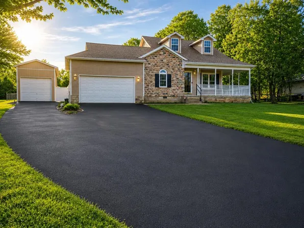 134 Rolling Meadows Dr, Bowling Green, KY 42101