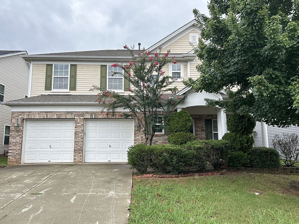 1st image of 6305 Woodland Commons Dr