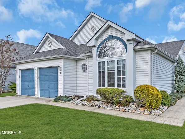 13 Manchester Court, Jackson, NJ 08527