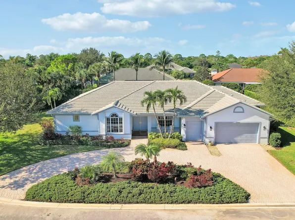 7760 SE Manhasset Place, Hobe Sound, FL 33455