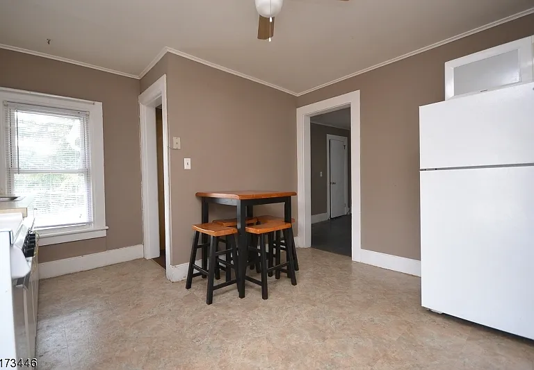 18 Washington St #2 — Photo 2