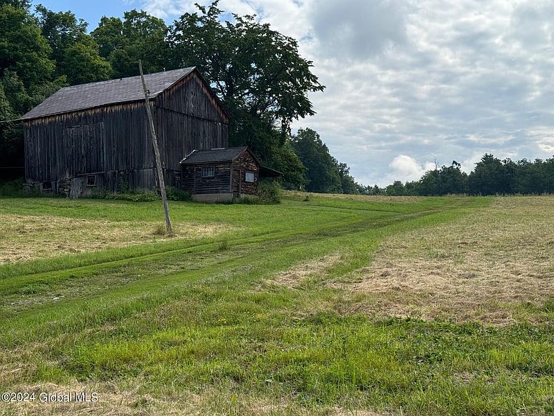 5th image of 224 County Route 2