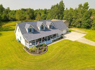 4747 Cuttle Rd, Saint Clair, MI 48079