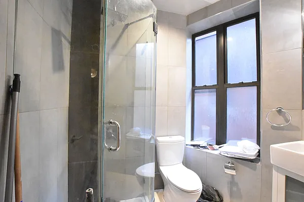 Rented by Clove Realty LLC | media 3