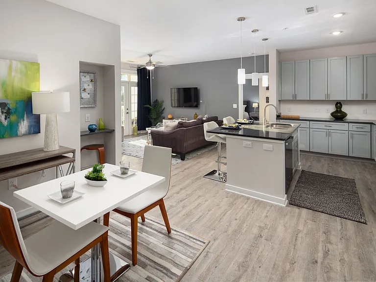 Proximity Northlake — Photo 39