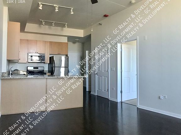 3rd image of 1464 S Michigan Ave APT 1408