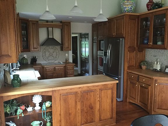 3rd image of 2131 Woodhaven Ct