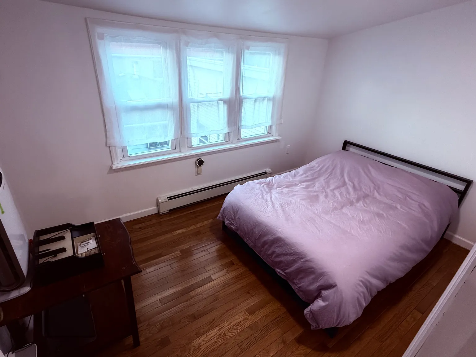 2 bed, 700 sqft, $2,200 — Photo 3
