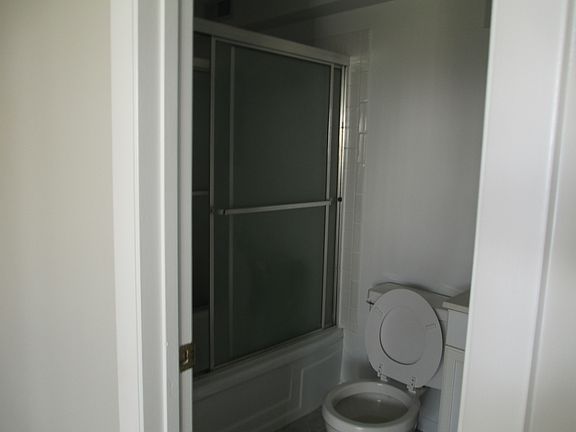 Small Bed bath downstairs