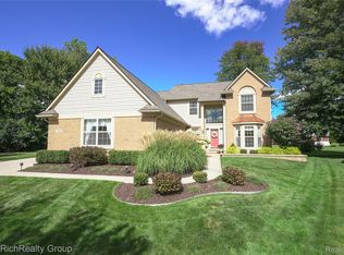 1619 Nowland Ct, Canton, MI 48188