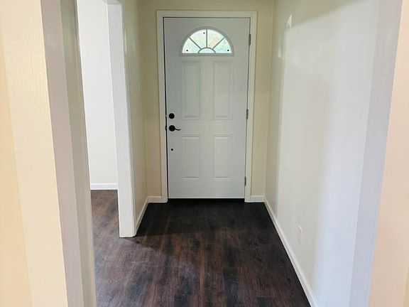 3rd image of 6406 Diamond Head Dr