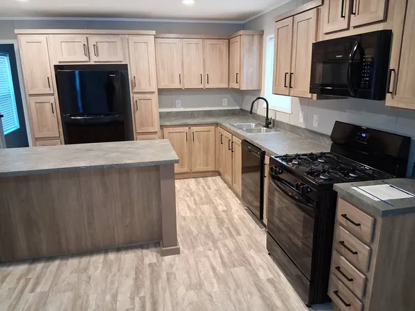 5776 Platte River Rd Lot 15, Fremont, NE 68025