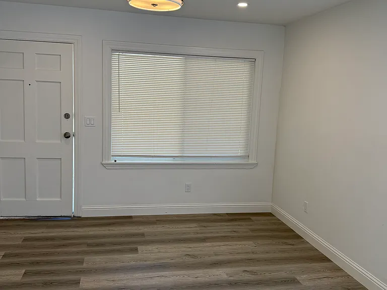 2830 Coloma St #7 — Photo 2
