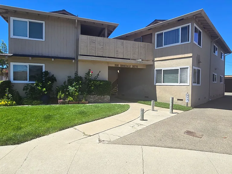 3591 Brookdale Dr — Photo 1