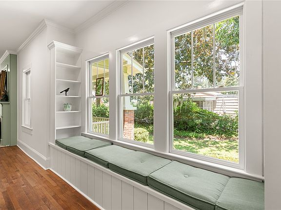 5th image of 1414 Magnolia Ave