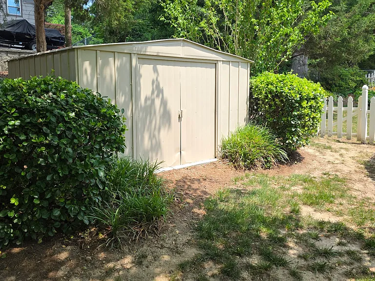 2228 Deerwood Rd — Photo 20
