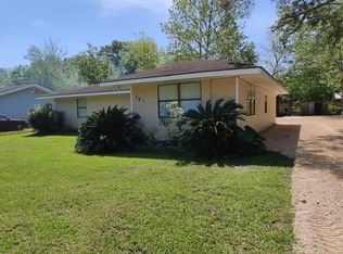 704 Alan Rd, Lake Charles, LA 70607