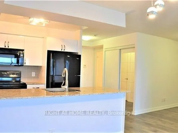 151 Village Green Sq, Toronto, ON