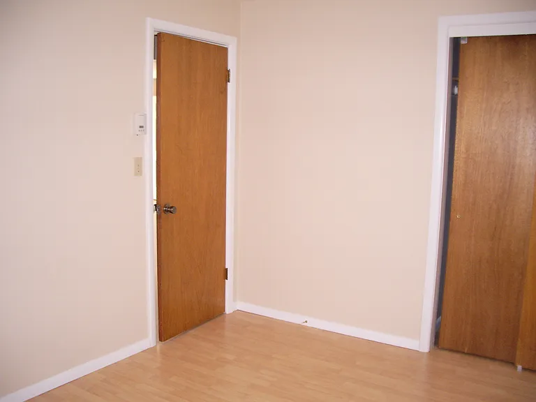 BACK BEDROOM