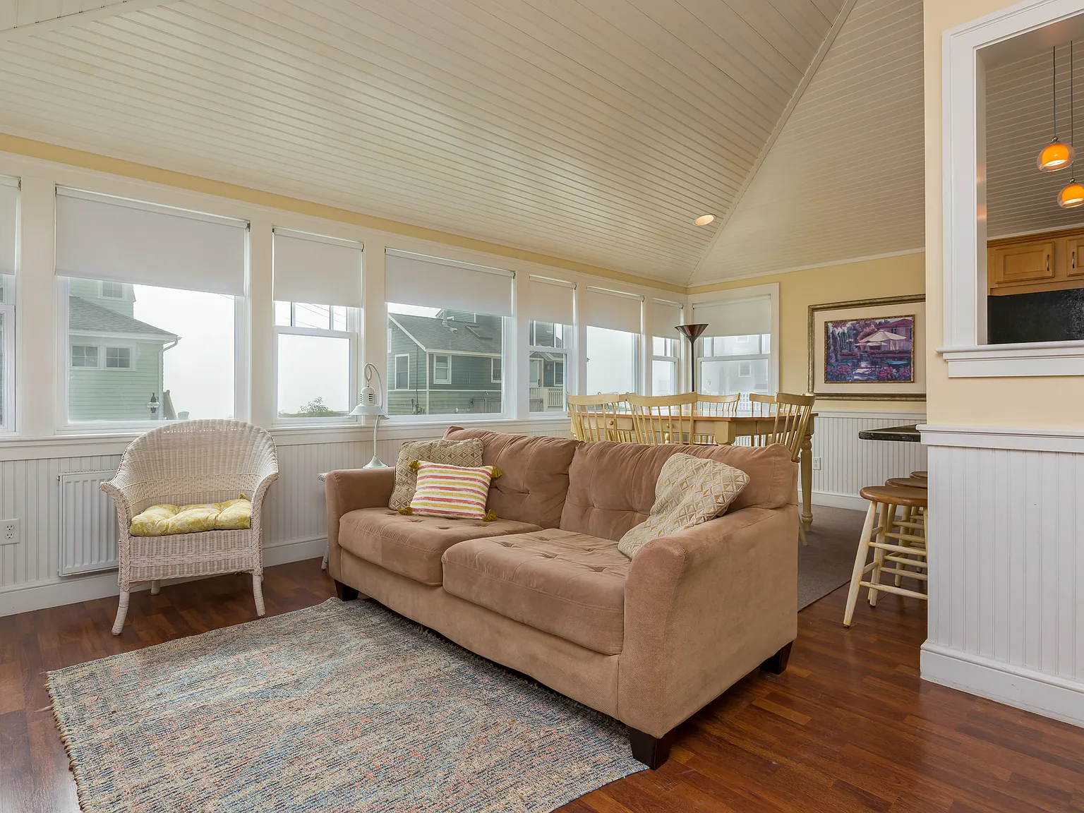 3 bed, 1600 sqft, $2,600 — Photo 2
