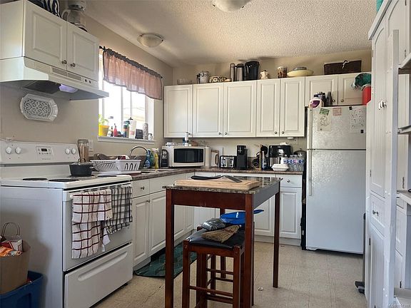 5th image of 61 View St