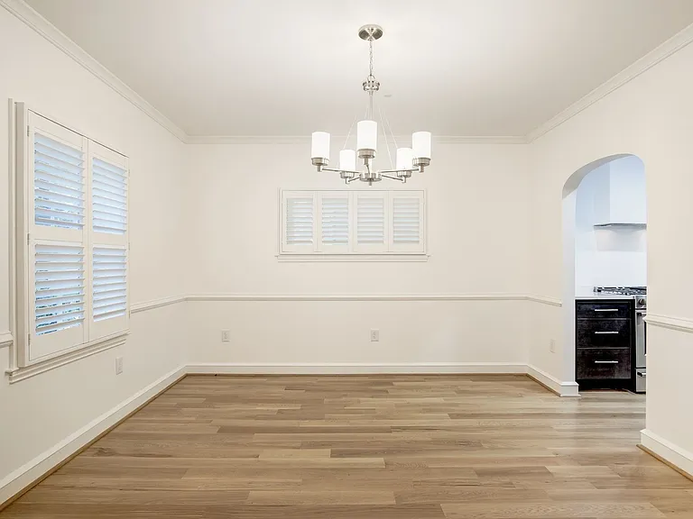 1626 Kalmia Rd NW — Photo 23