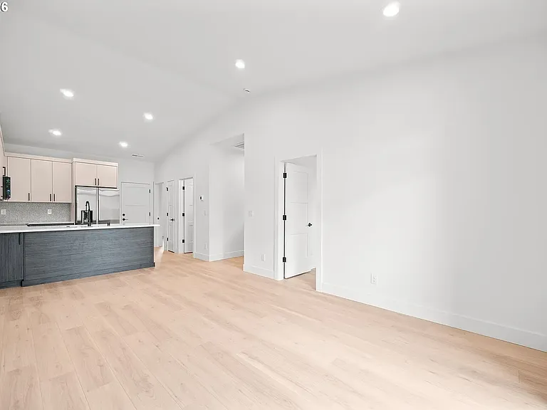 15101 NE 86th St #B — Photo 3