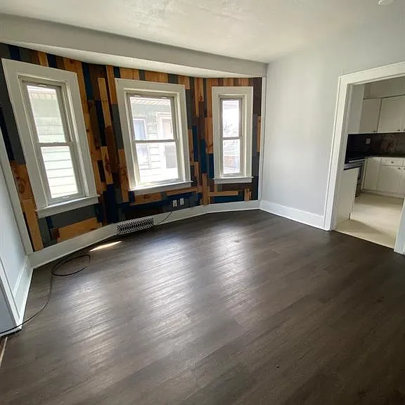 781 Gladstone Ave — Photo 7