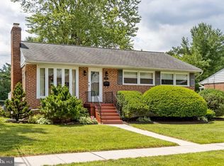 27 Othoridge Rd, Lutherville Timonium, MD 21093