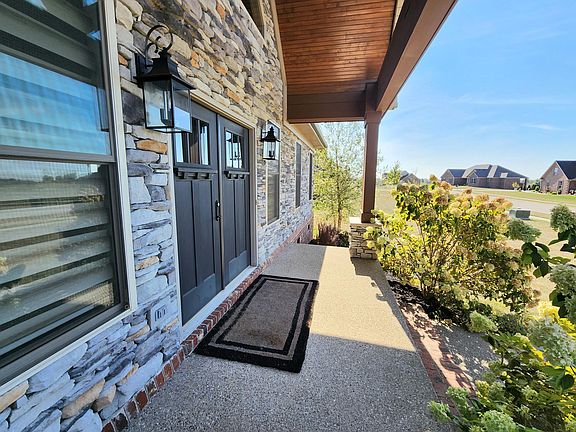 3rd image of 6017 Old South Dr