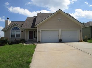 905 Hawthorne Dr, Liberty, MO 64068