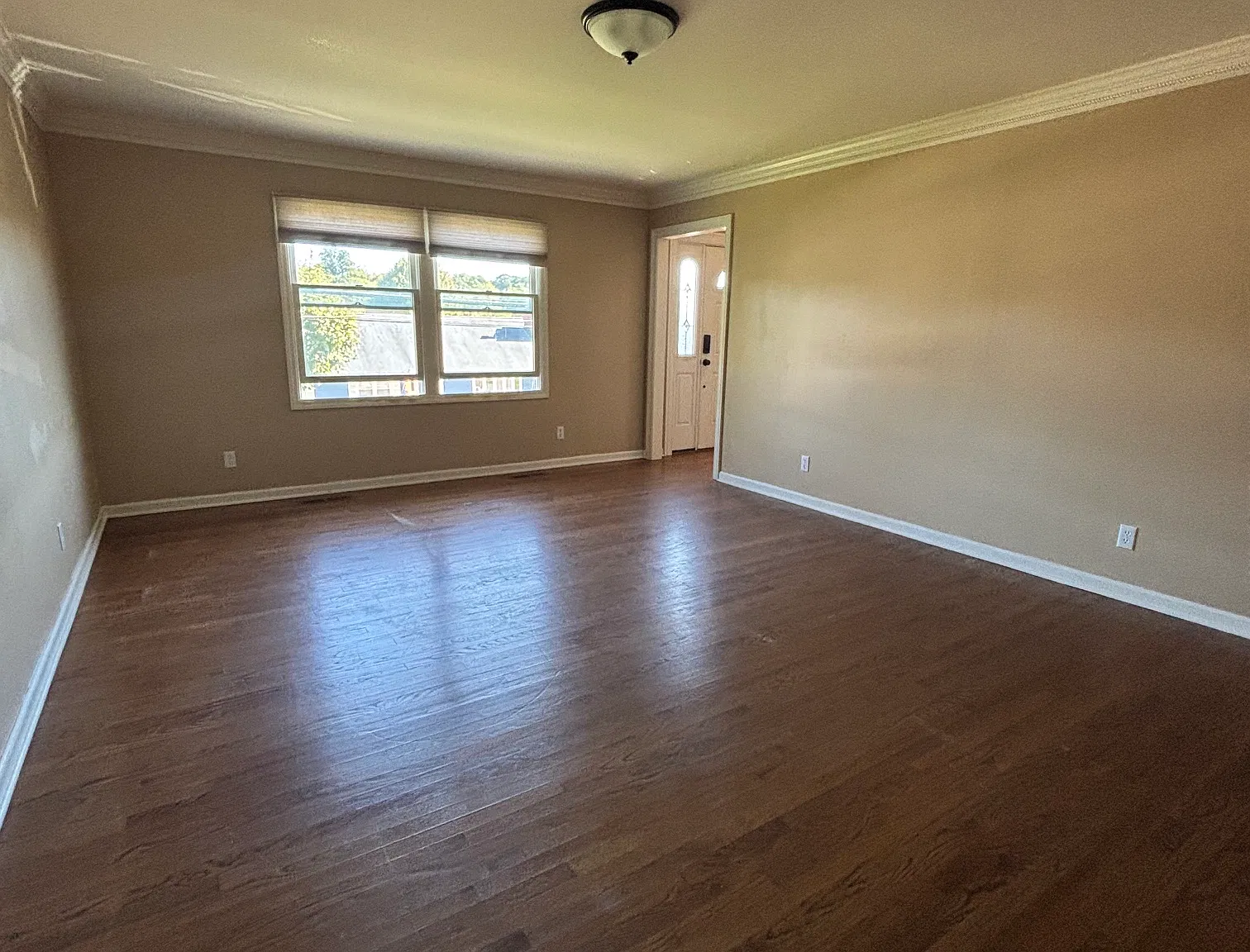 3 bed, 3.5 bath, 2452 sqft, $6,500 — Photo 4